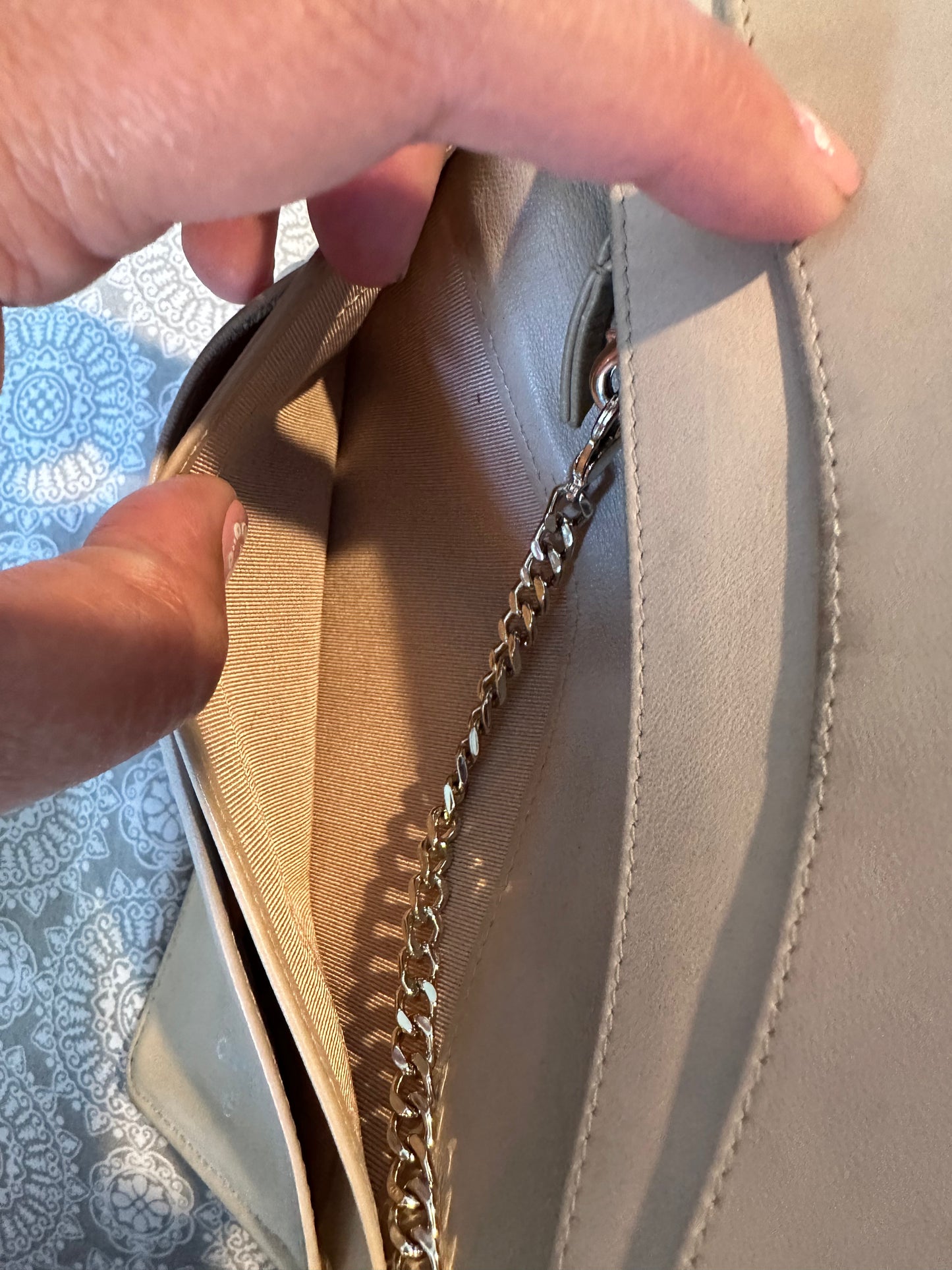 Chanel wallet (free shipping)