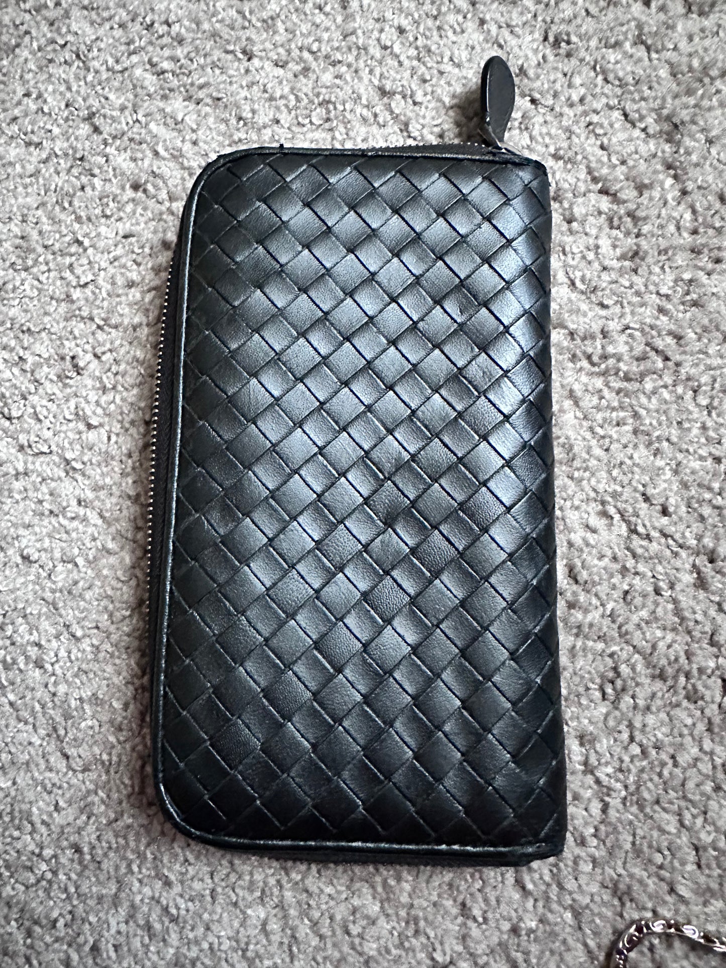 Bottega Venetta zippy wallet