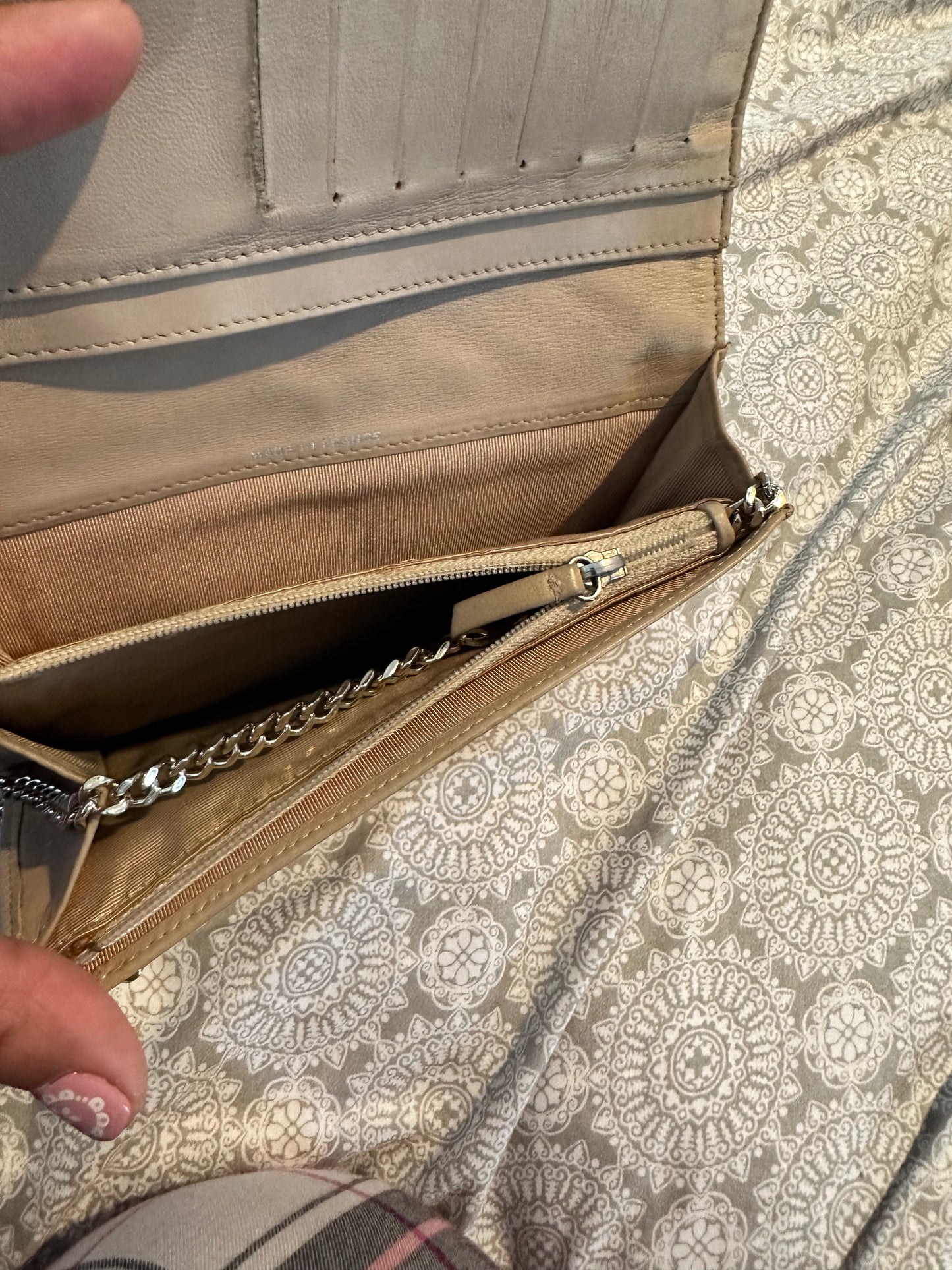 Chanel wallet (free shipping)